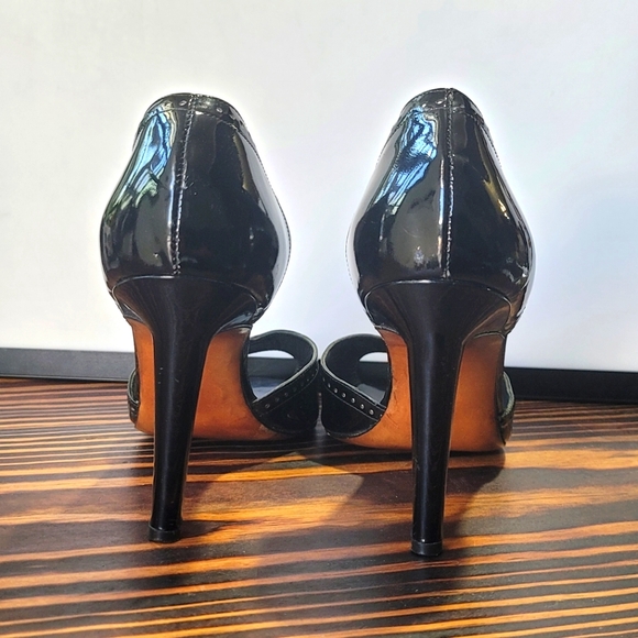 Manolo Blahnik Charlado 39.5 Black Patent Peep Toe D'orsay Spectator Heels Pumps - Picture 5 of 16